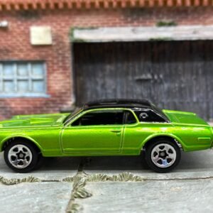 Loose Hot Wheels 1968 Mercury Cougar - Green and Black