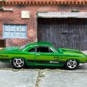 Loose Hot Wheels - 1968 Plymouth Barracuda Formula S - Green