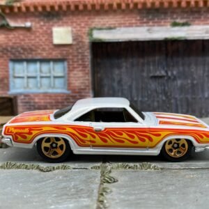Loose Hot Wheels - 1968 Plymouth Barracuda Formula S - White with Orange Flames