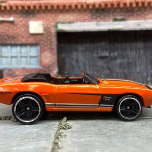 Loose Hot Wheels - 1969 Chevy Camaro Convertible - Orange and Black