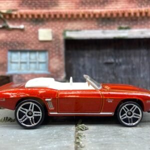 Loose Hot Wheels - 1969 Chevy Camaro Convertible - Orange and White