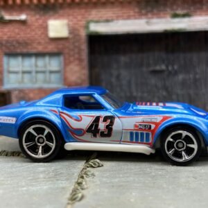 Loose Hot Wheels - 1969 Chevy Corvette COPO - Blue, White and Red #43 with Flames