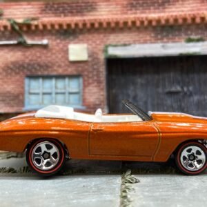 Loose Hot Wheels 1970 Chevy Chevelle SS Convertible Dressed in Orange and White with Flames