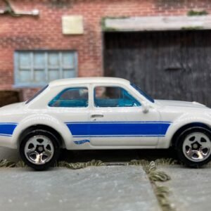 Loose Hot Wheels - 1970 Ford Escort RS 1600 - White and Blue