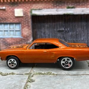 Loose Hot Wheels - 1970 Plymouth Roadrunner - Orange and Black with Flames
