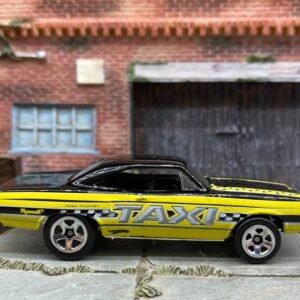 Loose Hot Wheels - 1970 Plymouth Roadrunner - Yellow and Black Taxi