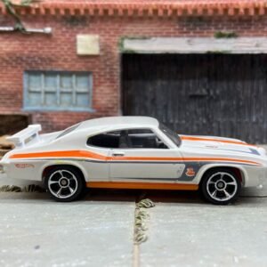 Loose Hot Wheels: 1970 Pontiac GTO Judge - White and Gray With Neon