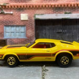 Loose Hot Wheels - 1971 Ford Mustang Mach 1 - Yellow, Black and Orange