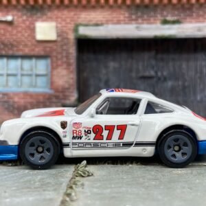 Loose Hot Wheels - 1971 Porsche 911 - White and Red Urban Outlaw Livery