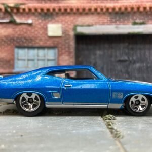 Loose Hot Wheels 1973 Ford Falcon XB Dressed in Blue and Silver