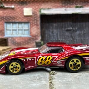 Loose Hot Wheels - 1976 Chevy Corvette Greenwood - Dark Red and White 68