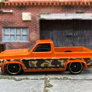 Loose Hot Wheels - 1983 Chevy Silverado - Orange Camo