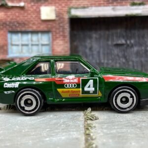 Loose Hot Wheels - 1984 Audi Sport Quattro - Green #4 Race Livery