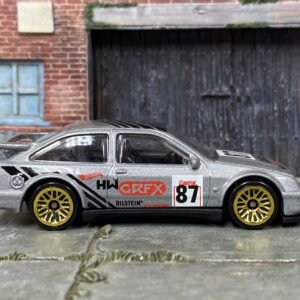 Loose Hot Wheels - 1987 Ford Sierra Cosworth - Silver and Black 87