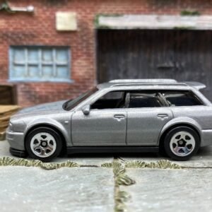 Loose Hot Wheels 1994 Audi Avant RS2 - Silver