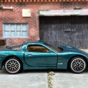 Loose Hot Wheels 1997 Chevy Corvette Dressed in Teal