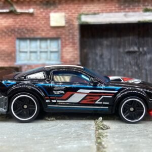 Loose Hot Wheels - 2005 Ford Mustang Race Car - Black, White and Red
