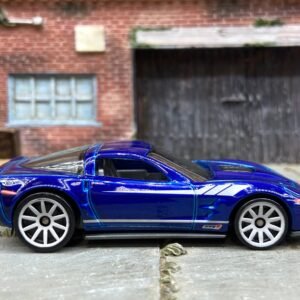 Loose Hot Wheels 2009 Chevy Corvette ZR1 Dressed in Blue and White