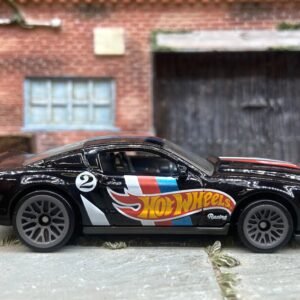 Loose Hot Wheels - 2010 Ford Mustang Shelby GT500 Super Snake - Black Hot Wheels Livery