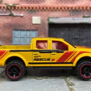 Loose Hot Wheels - 2015 Ford F150 4X4 Truck - Yellow Rescue 3 Livery