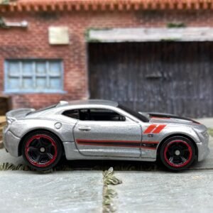 Loose Hot Wheels - 2016 Chevy Camaro SS - Silver, Black and Red