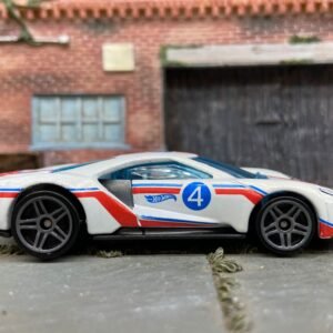 Loose Hot Wheels - 2017 Ford GT - Red, White and Blue #4