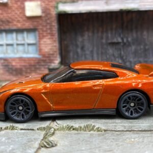 Loose Hot Wheels 2017 Nissan GT-R R35 - Orange