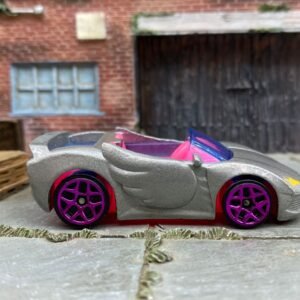 Hot Wheels Barbie Extra Toon'd - Silver and Pink