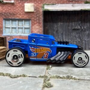 Loose Hot Wheels: Bone Shaker Hot Rod Truck - Hot Wheels Satin Blue