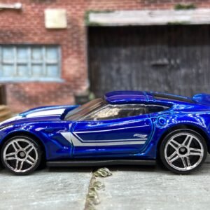 Loose Hot Wheels Chevy Corvette C7 Z06 Dressed in Blue and White