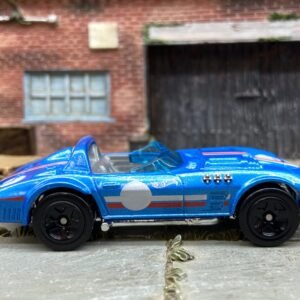 Hot Wheels Chevy Corvette Grand Sport Roadster - Blue, White and Red