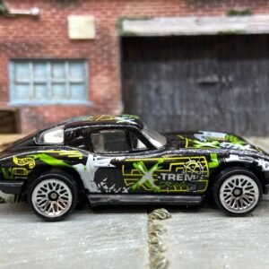 Loose Hot Wheels - Chevy Corvette Stingray - Black and Green Extreme Rides Livery