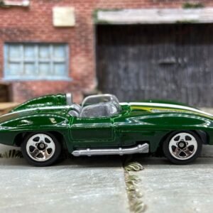 Loose Hot Wheels - Chevy Corvette Stingray - Green and White