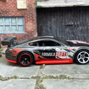 Loose Hot Wheels - Custom 2018 Ford Mustang - Silver Race Livery
