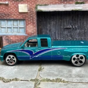 Loose Hot Wheels: Custom Chevy C3500 Dually - Teal