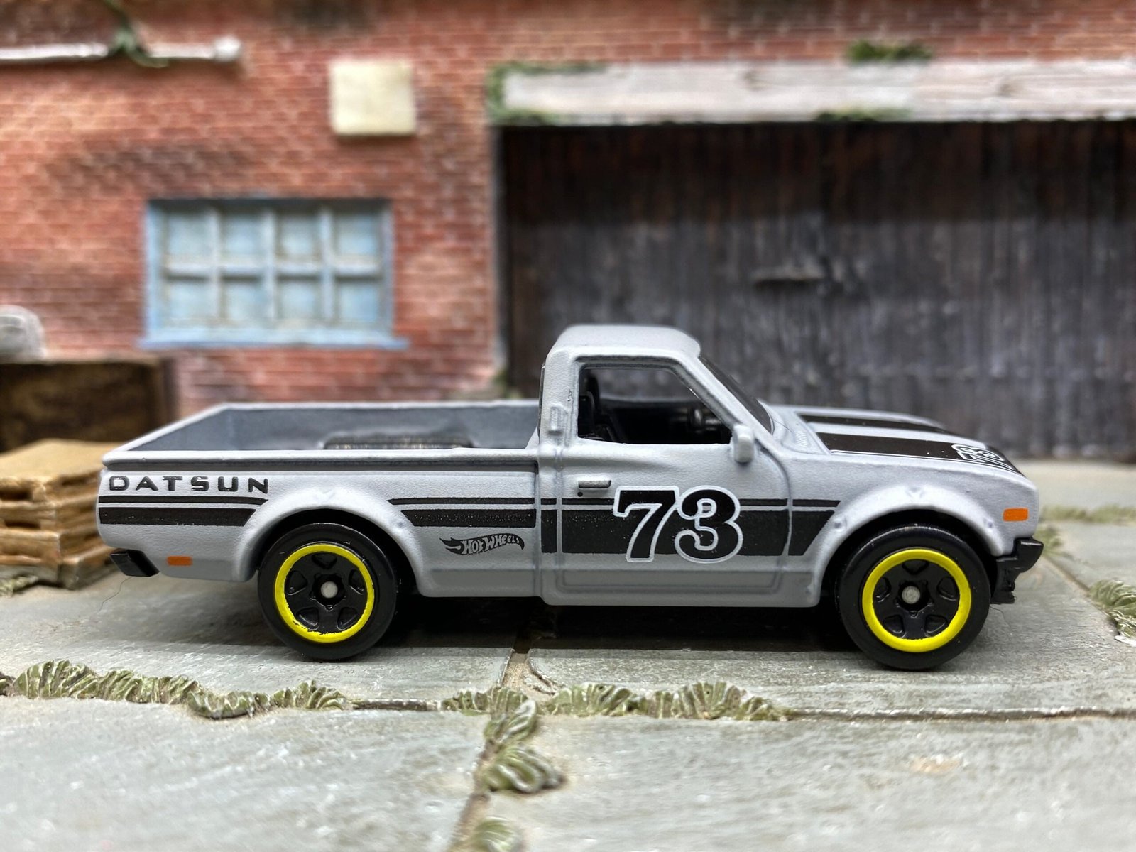 Hot Wheels Datsun 620 Mini Truck - Primer Gray and Black