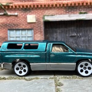 Loose Hot Wheels - Dodge Ram 1500 Camper Shell Truck - Blue