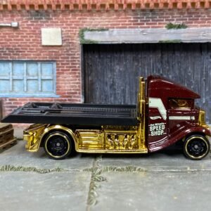 Loose Hot Wheels - Fast Bed Hauler Car Hauler - Burgundy and Gold
