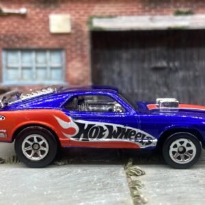 Loose Hot Wheels Ford Mustang Mach 1 Dressed in Red, White and Blue Hot Wheels Livery