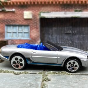 Loose Hot Wheels - Jaguar XK8 - Silver and Blue