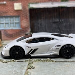 Loose Hot Wheels - Lamborghini Huracan Coupe LB WORKS - White