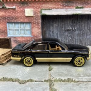 Loose Hot Wheels: Mercedes 380 SEL - Black And Gold