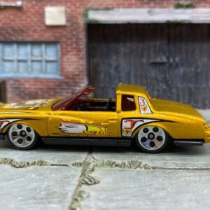 Loose Hot Wheels - Montezooma Chevy Monte Carlo Lowrider - Gold Jacks