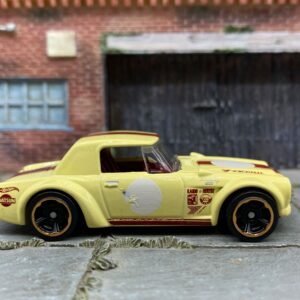 Loose Hot Wheels - Nissan Fairlady 2000 - Yellow and Red