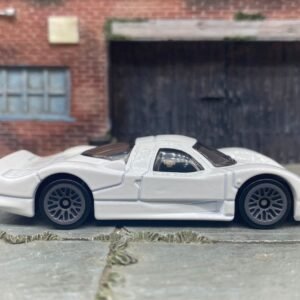 Loose Hot Wheels - Nissan R390 GT1 - White