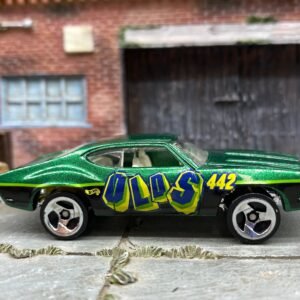 Loose Hot Wheels Olds 442 - Green, Yellow and Blue OLDS