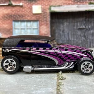 Loose Hot Wheels - Phaeton Hot Rod - Black and Purple Checkered