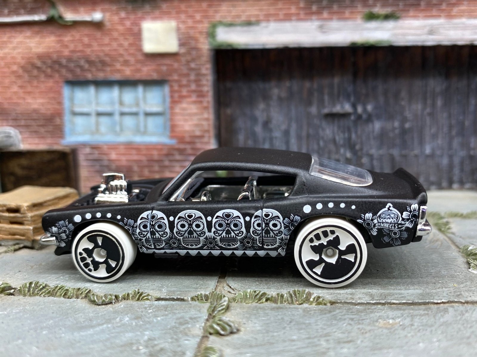 Loose Hot Wheels - Plymouth Barracuda - Satin Black with Skulls