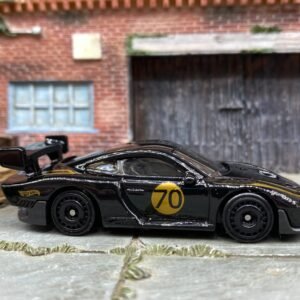 Loose Hot Wheels - Porsche 935 - Black and Gold 70