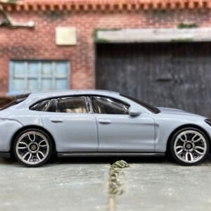 Loose Hot Wheels - Porsche Panamera Turbo S E-Hybrid Sport Turismo - Gray